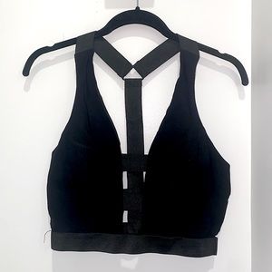 Strappy Cut-out Sports Bra / Crop Top